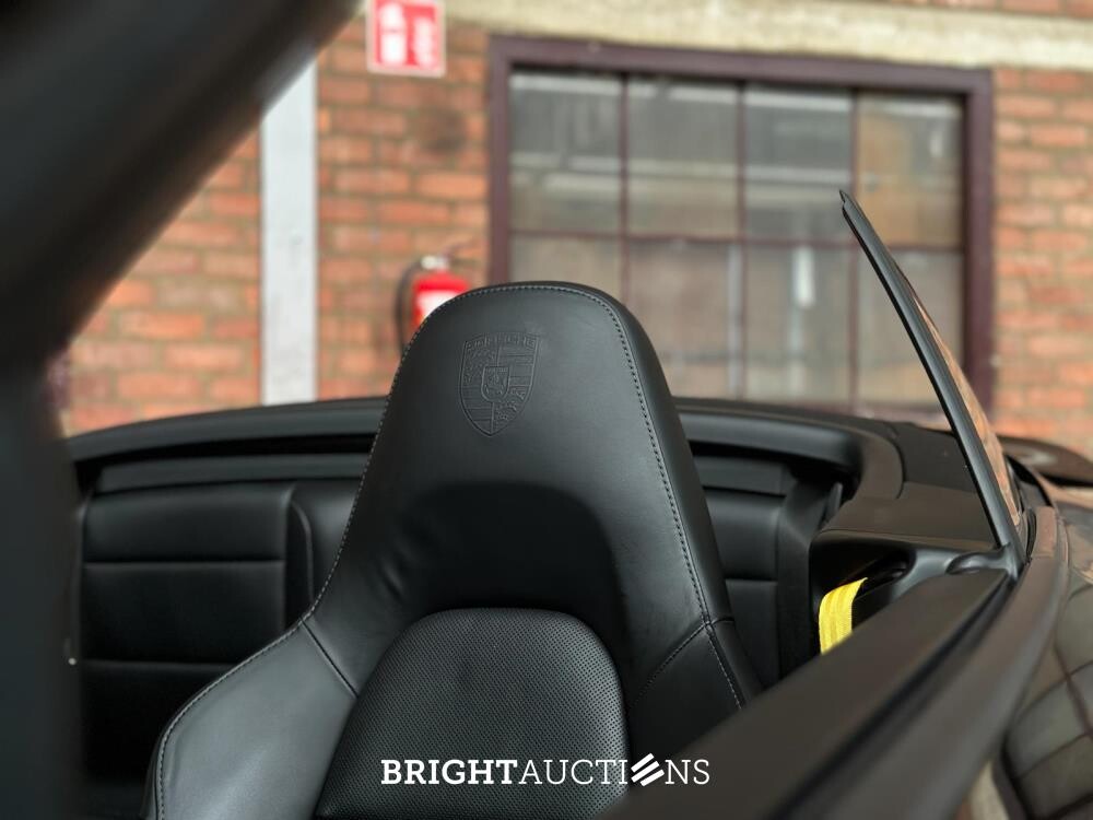 Porsche 911 991.2 Turbo S Cabrio 3.8 581pk 2017 (Origineel-NL+2e eigenaar), PG-468-L