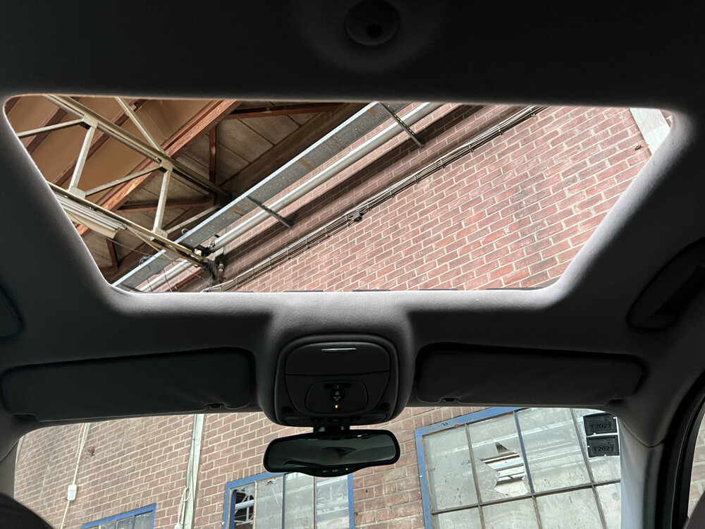 Jaguar XJR 4.2 V8 2003 396pk, NL- H-071-XX