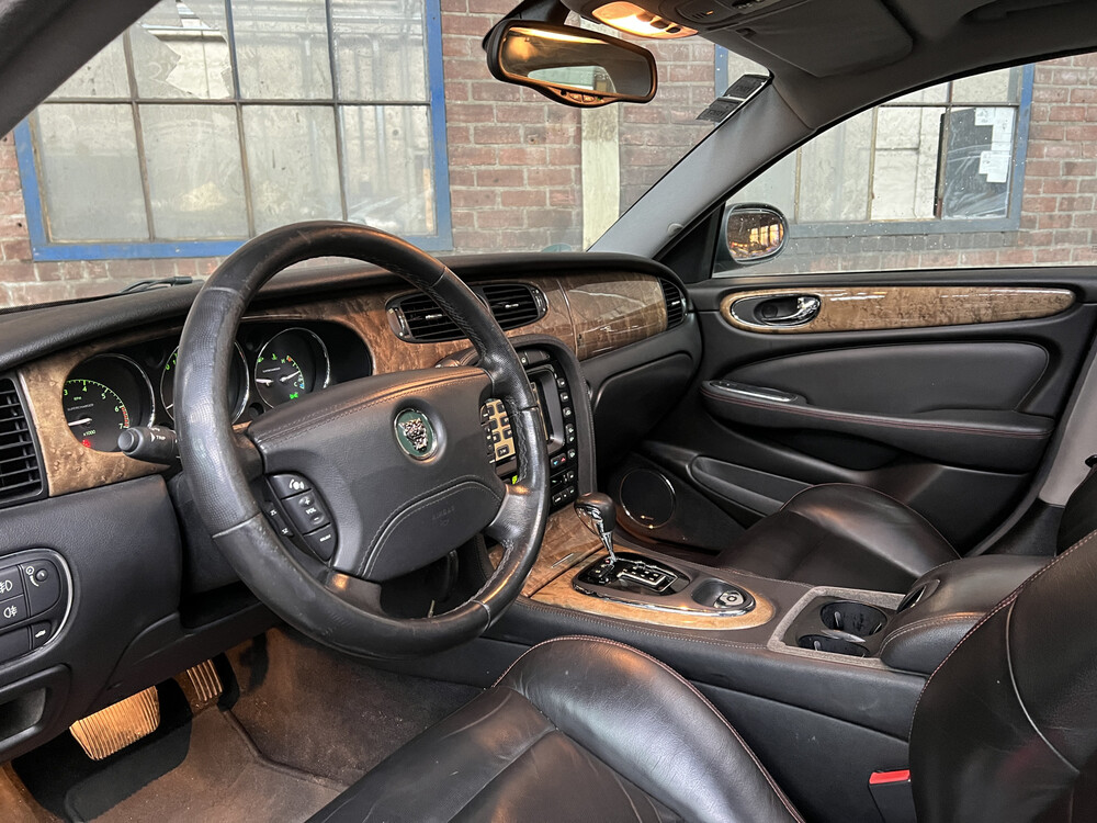 Jaguar XJR 4.2 V8 2003 396pk, NL- H-071-XX