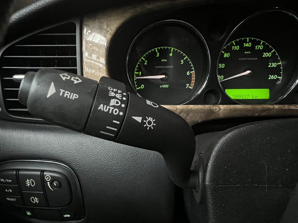 Jaguar XJR 4.2 V8 2003 396pk, NL- H-071-XX