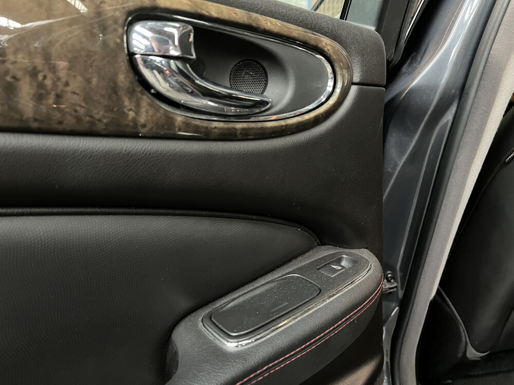 Jaguar XJR 4.2 V8 2003 396pk, NL- H-071-XX