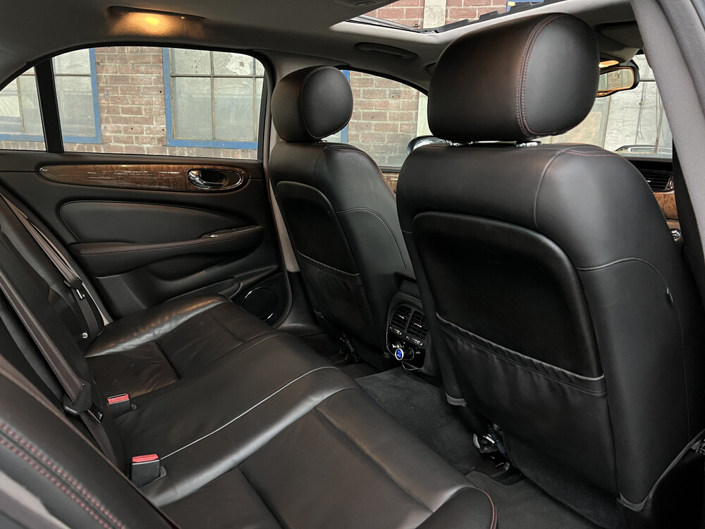 Jaguar XJR 4.2 V8 2003 396pk, NL- H-071-XX