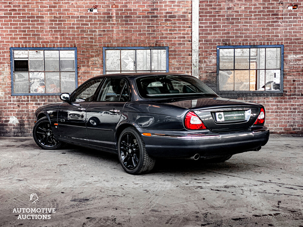Jaguar XJR 4.2 V8 2003 396pk, NL- H-071-XX
