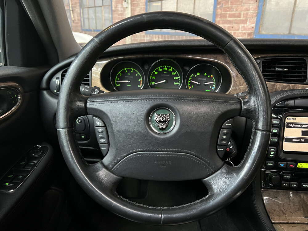 Jaguar XJR 4.2 V8 2003 396pk, NL- H-071-XX