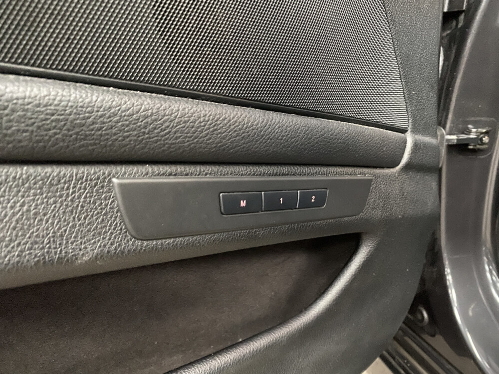 BMW 525d Touring M-Sport 2.0 High Executive 5-serie 218pk 2013, PF-384-H