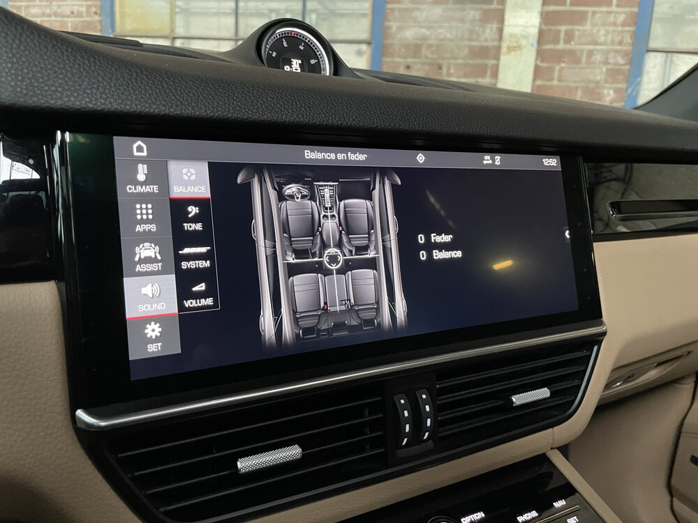 Porsche Cayenne 3.0 V6 340PS 2018 NEUMODELL -Orig. NL-, ST-296-D