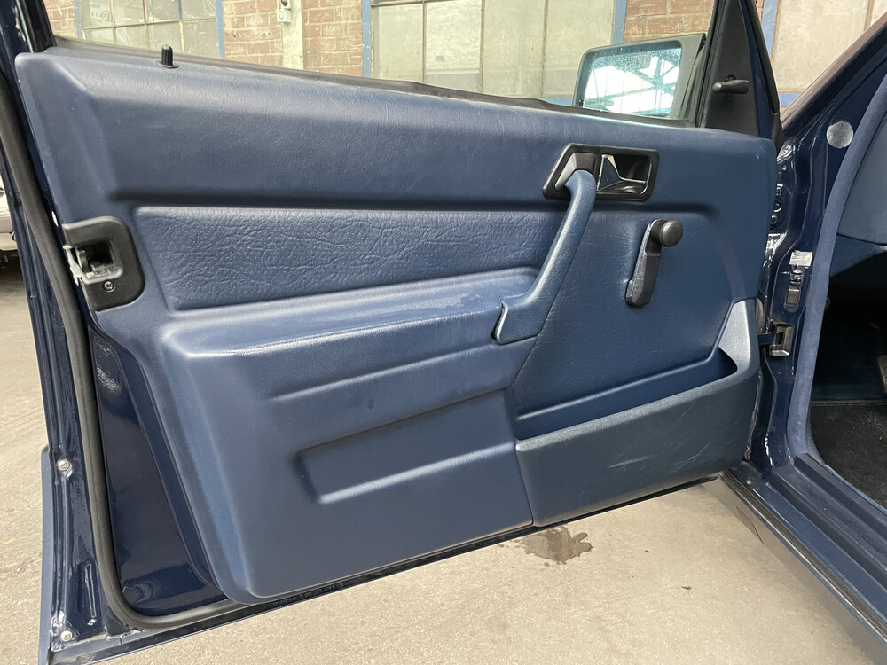 Mercedes-Benz E190 1.8 Basic U9 E-Klasse 1992, DJ-GV-87