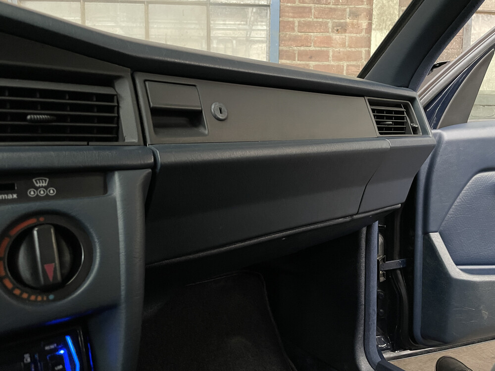 Mercedes-Benz E190 1.8 Basic U9 E-Klasse 1992, DJ-GV-87