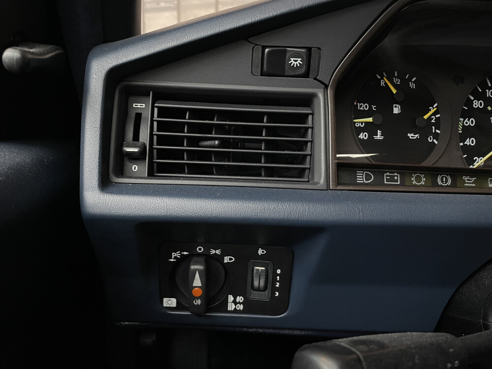 Mercedes-Benz E190 1.8 Basic U9 E-Klasse 1992, DJ-GV-87