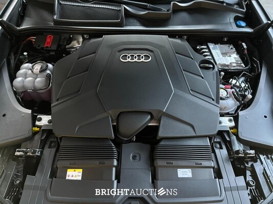 Audi Q8 55 TFSIe Quattro 3.0 V6 S-Line -NIEUW- 394PK 2025 Plug-In Hybrid (Fabrieksgarantie)