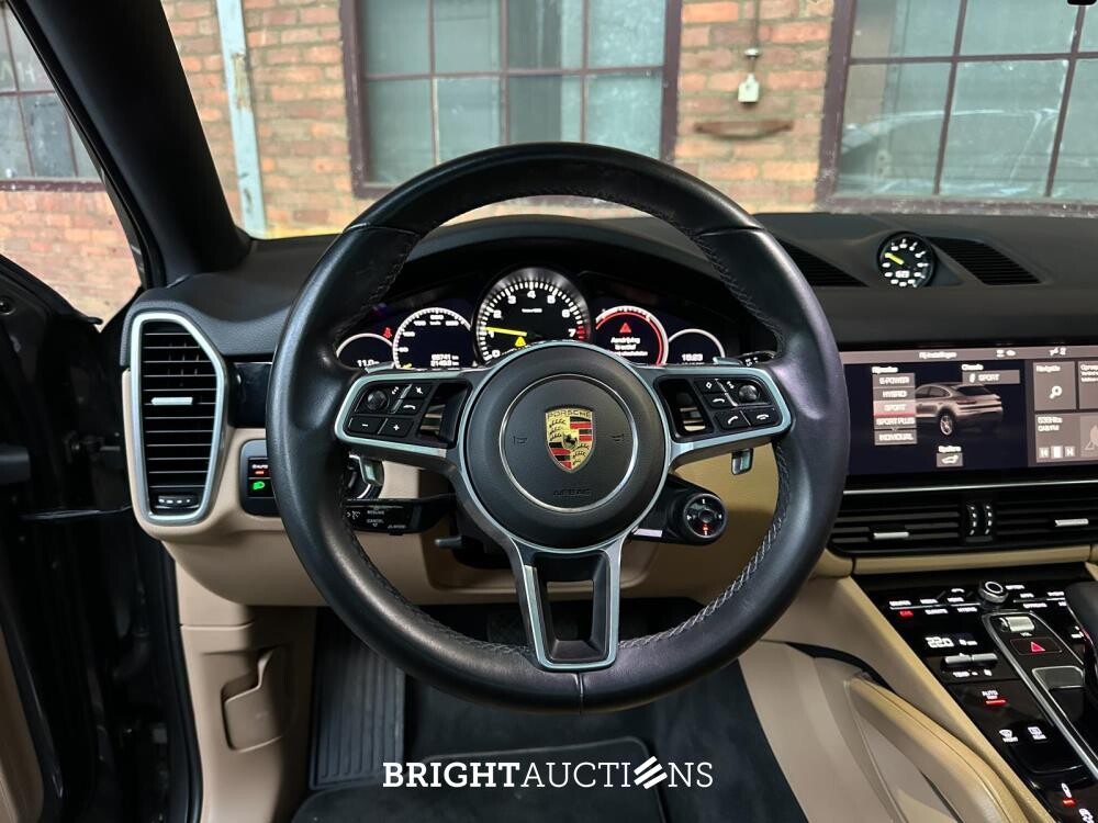 Porsche Cayenne Coupe 3.0 V6 E-Hybrid Sport-Chrono 462pk 2020, GTF-64-G
