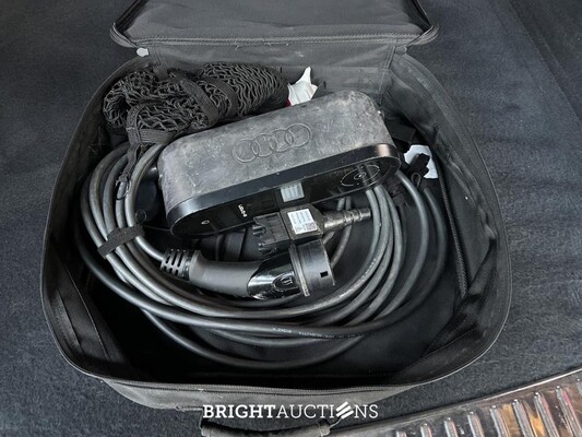 Porsche Cayenne Coupe 3.0 V6 E-Hybrid Sport-Chrono 462pk 2020, GTF-64-G