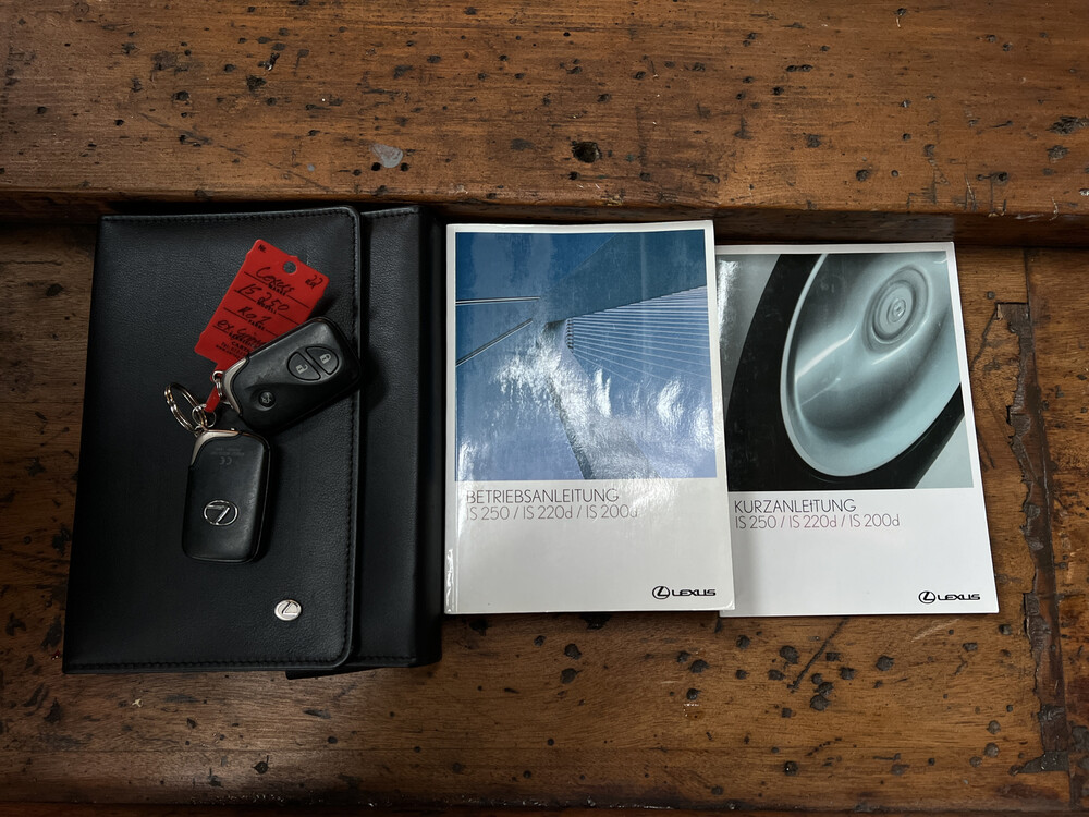 Lexus IS 250 F-Sport Line Sedan 208pk 2011, L-434-ZR