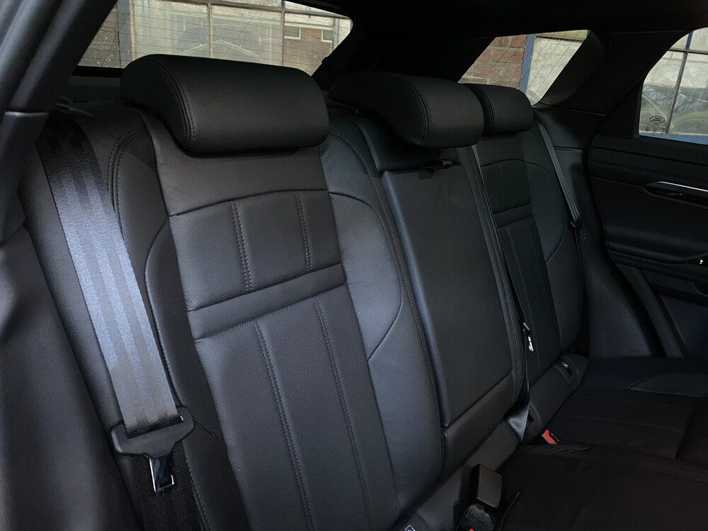 Land Rover Range Rover Evoque P300e Hybrid AWD SE 309pk 2022 -Fabrieksgarantie-