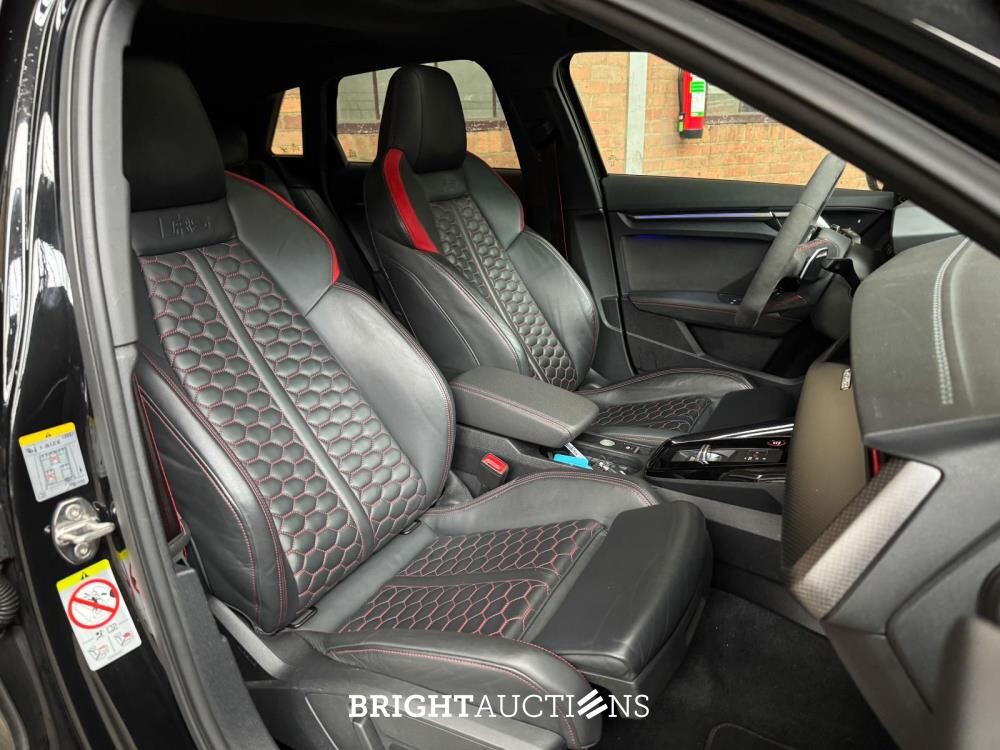 Audi RS3 Sportback 2.5 TFSI Quattro -Milltek- 400pk 2023, NL-Kenteken