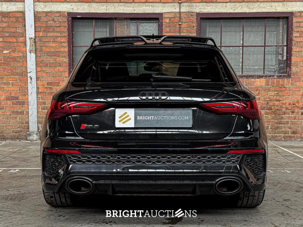 Audi RS3 Sportback 2.5 TFSI Quattro -Milltek- 400pk 2023, NL-Kenteken