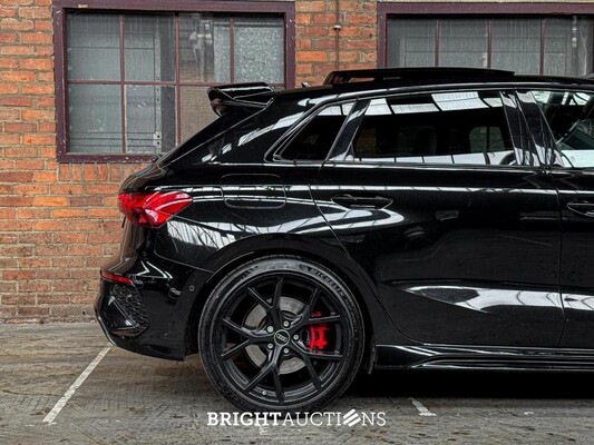 Audi RS3 Sportback 2.5 TFSI Quattro -Milltek- 400pk 2023, NL-Kenteken