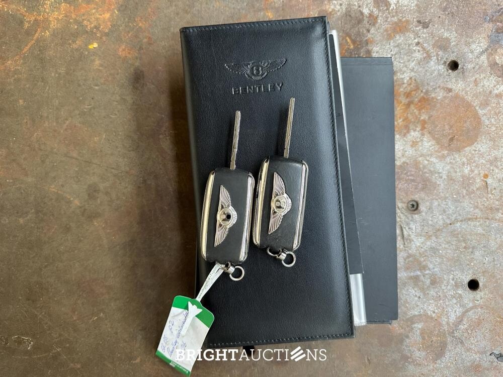 Bentley Continental GT 4.0 V8 500pk 2015 (8-speed)