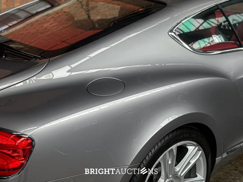 Bentley Continental GT 4.0 V8 500pk 2015 (8-speed)