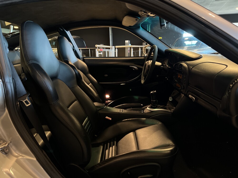 Porsche 911 3.6 Carrera 996 Coupé MK2 320pk 2002 GT3 -MANUAL- ORG-NL, 67-JB-GK