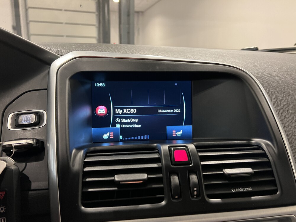 Volvo XC60 D3 2.0 R-Design 150pk 2016, XK-208-L