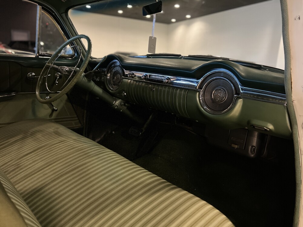 Oldsmobile 88 V8 1953, DM-37-90.