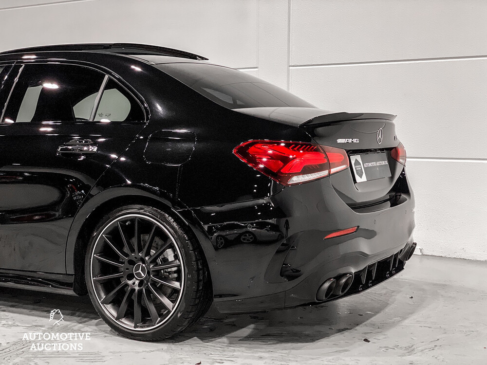 Mercedes-Benz A35 AMG Limousine B35S BRABUS AKRAPOVIC 4Matic 365pk 2020 A-klasse