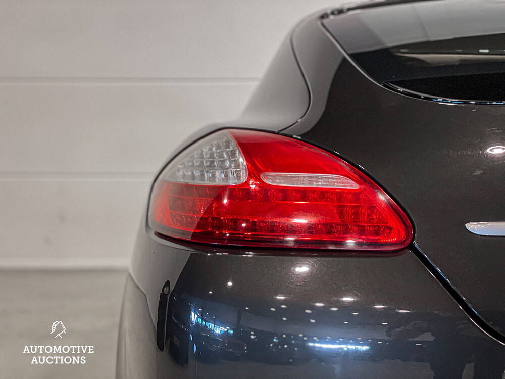 Porsche Panamera 3.6 V6 Platinum Edition SportChrono 299PS 2013, L-185-HT