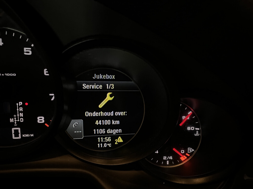 Porsche Panamera 3.6 V6 Platinum Edition SportChrono 299PS 2013, L-185-HT