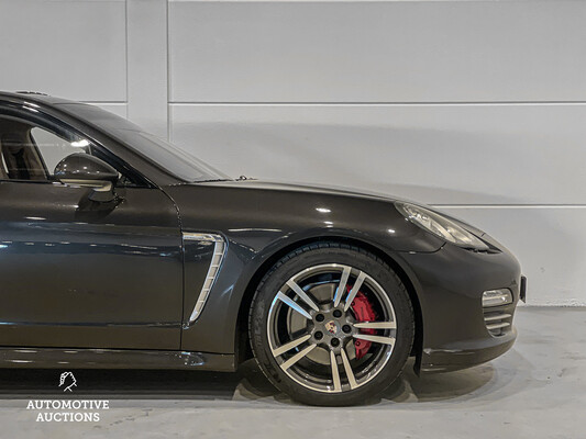 Porsche Panamera 3.6 V6 Platinum Edition SportChrono 299PS 2013, L-185-HT