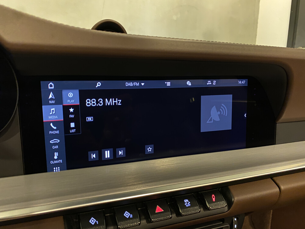 Porsche 911 Carrera 4s 992 SportChrono 3.0 450PS SportDesign Cabriolet 2019, H-643-ZL