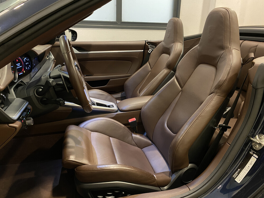 Porsche 911 Carrera 4s 992 SportChrono 3.0 450PS SportDesign Cabriolet 2019, H-643-ZL