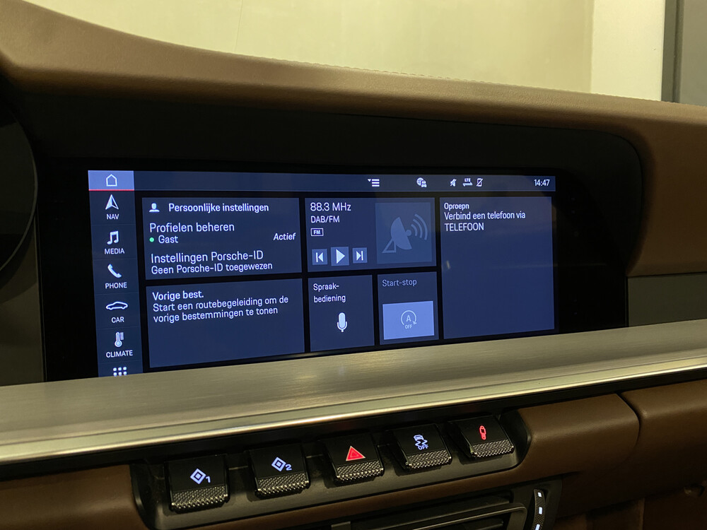 Porsche 911 Carrera 4s 992 SportChrono 3.0 450PS SportDesign Cabriolet 2019, H-643-ZL