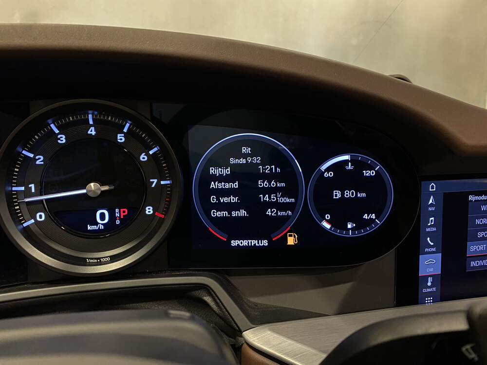 Porsche 911 Carrera 4s 992 SportChrono 3.0 450PS SportDesign Cabriolet 2019, H-643-ZL