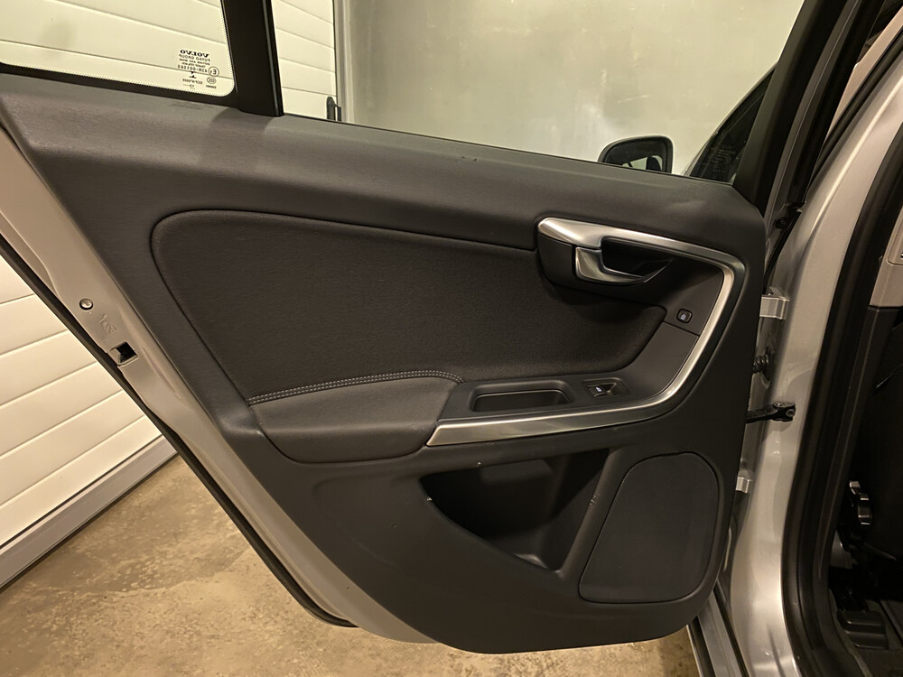 Volvo V60 D2 Momentum 2014, TD-731-K