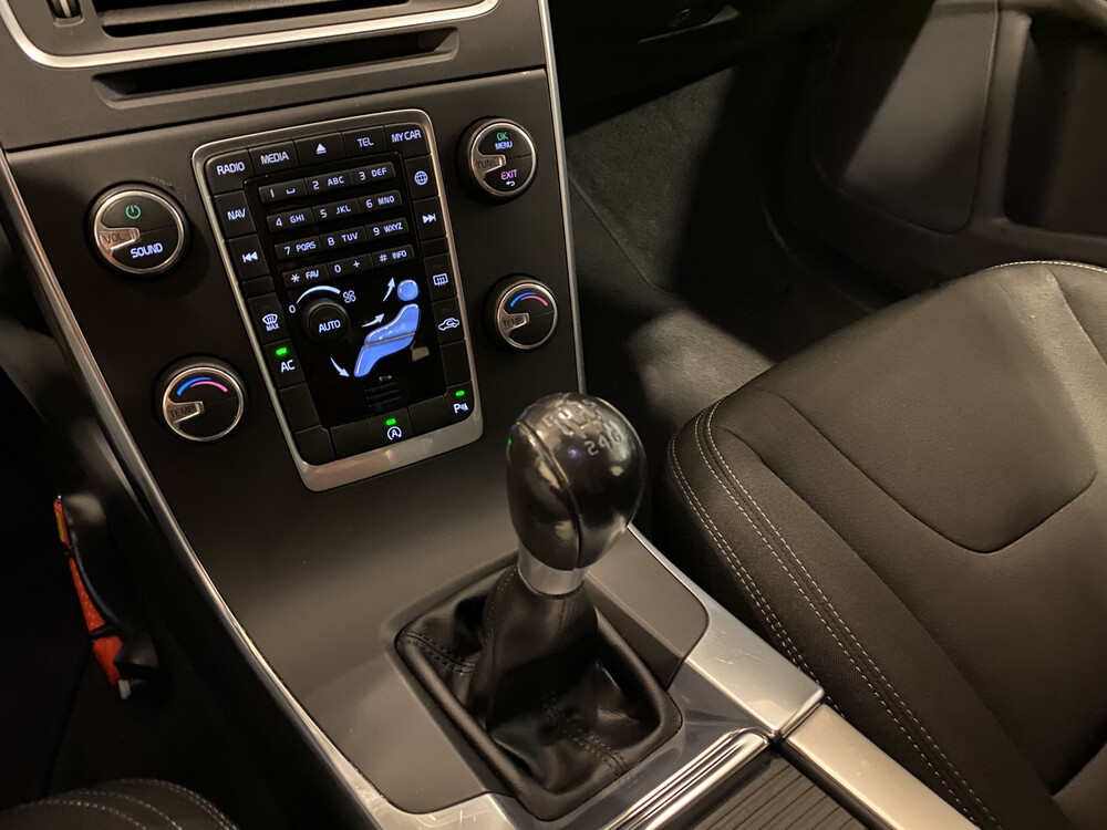 Volvo V60 D2 Momentum 2014, TD-731-K