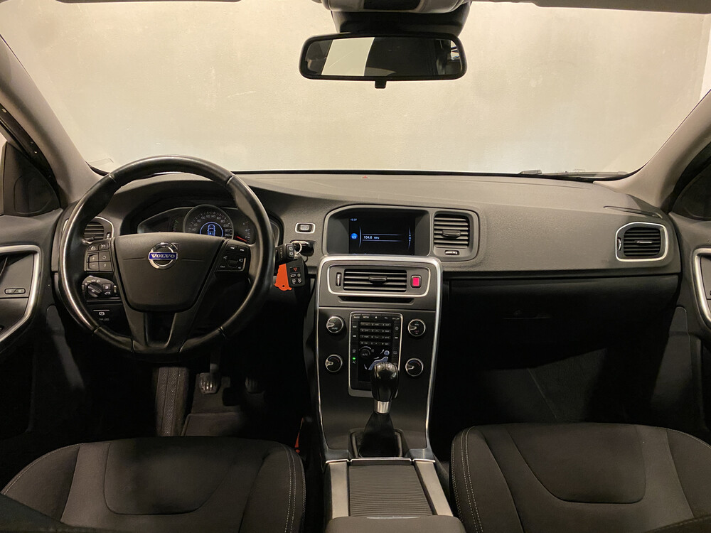 Volvo V60 D2 Momentum 2014, TD-731-K