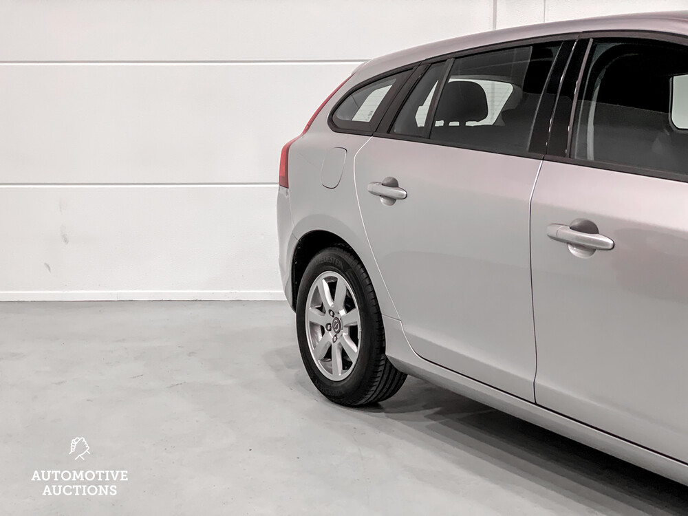 Volvo V60 D2 Momentum 2014, TD-731-K