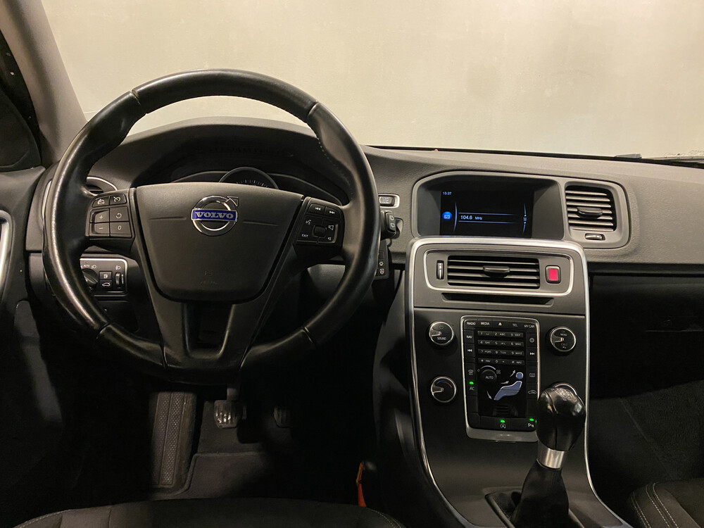 Volvo V60 D2 Momentum 2014, TD-731-K