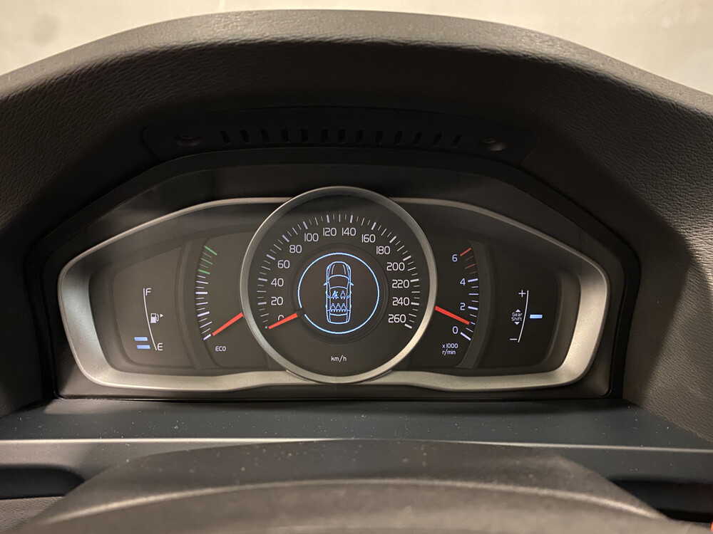 Volvo V60 D2 Momentum 2014, TD-731-K