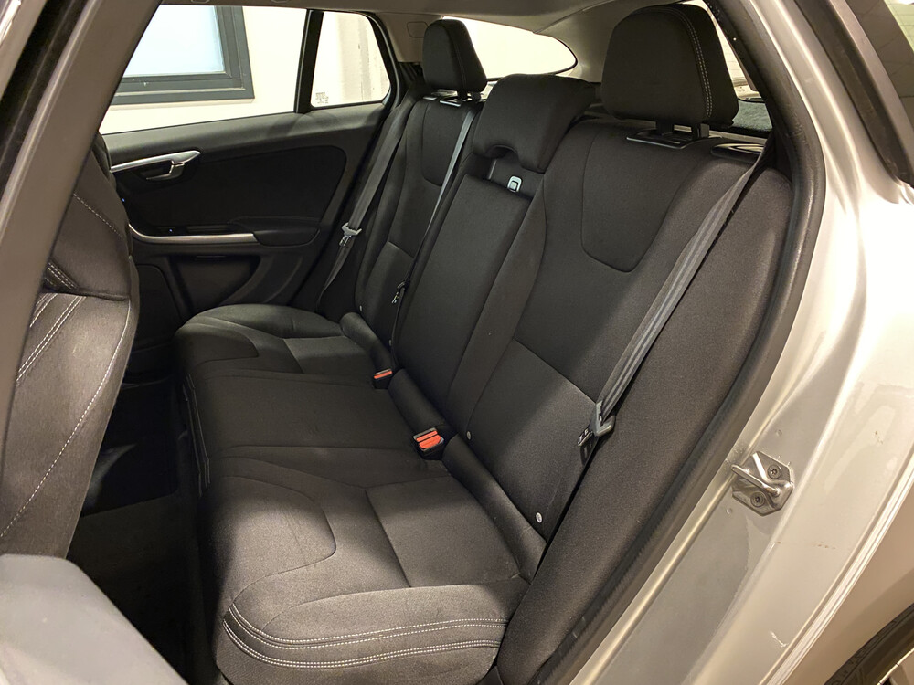 Volvo V60 D2 Momentum 2014, TD-731-K