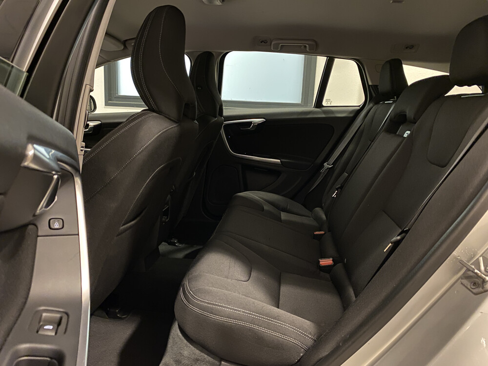 Volvo V60 D2 Momentum 2014, TD-731-K