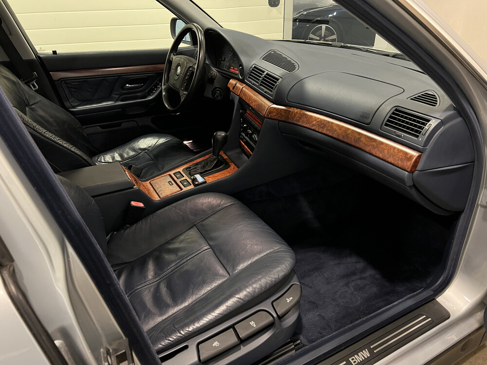 BMW 725 TDS 2.5 7er E38 143PS 1996, 2-TFV-66