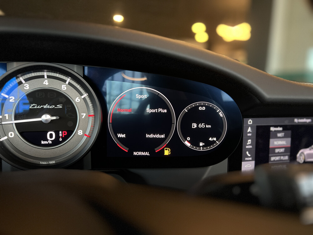 Porsche 911 992 Turbo S Cabriolet Sportchrono 650PS 2020 -Garantie-