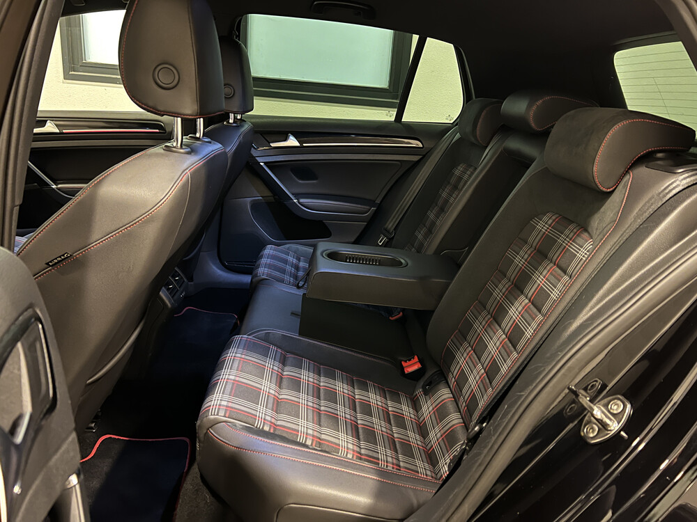 Volkswagen Golf GTI Performance 2.0 TSI DSG 230PS 2014, J-345-NT