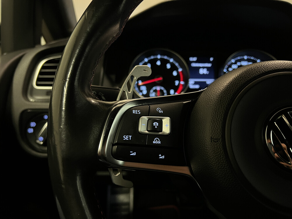 Volkswagen Golf GTI Performance 2.0 TSI DSG 230PS 2014, J-345-NT