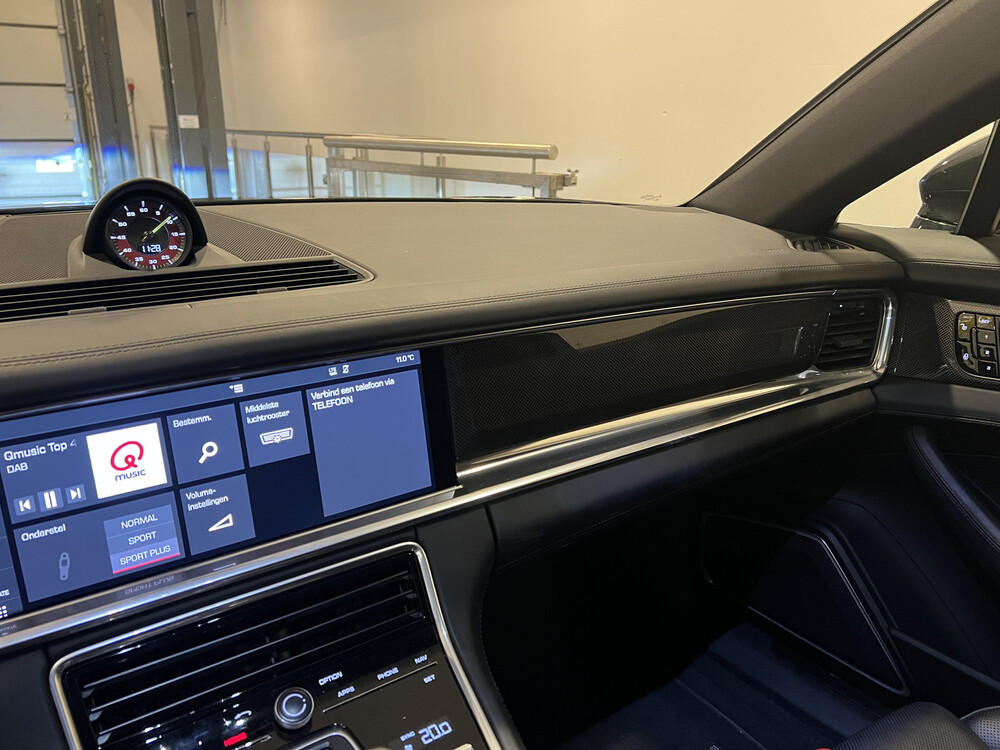 Porsche Panamera Sport Turismo E-Hybrid 4 2.9 V6 SportChrono 462PS 2018, ZV-954-P