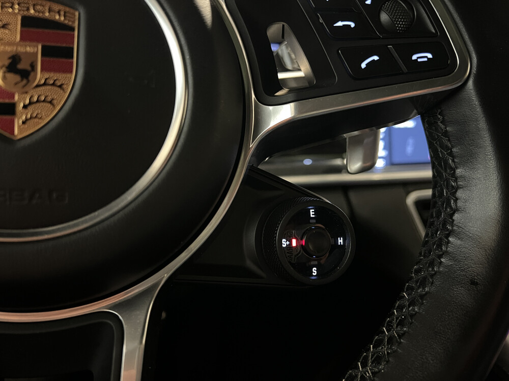 Porsche Panamera Sport Turismo E-Hybrid 4 2.9 V6 SportChrono 462PS 2018, ZV-954-P