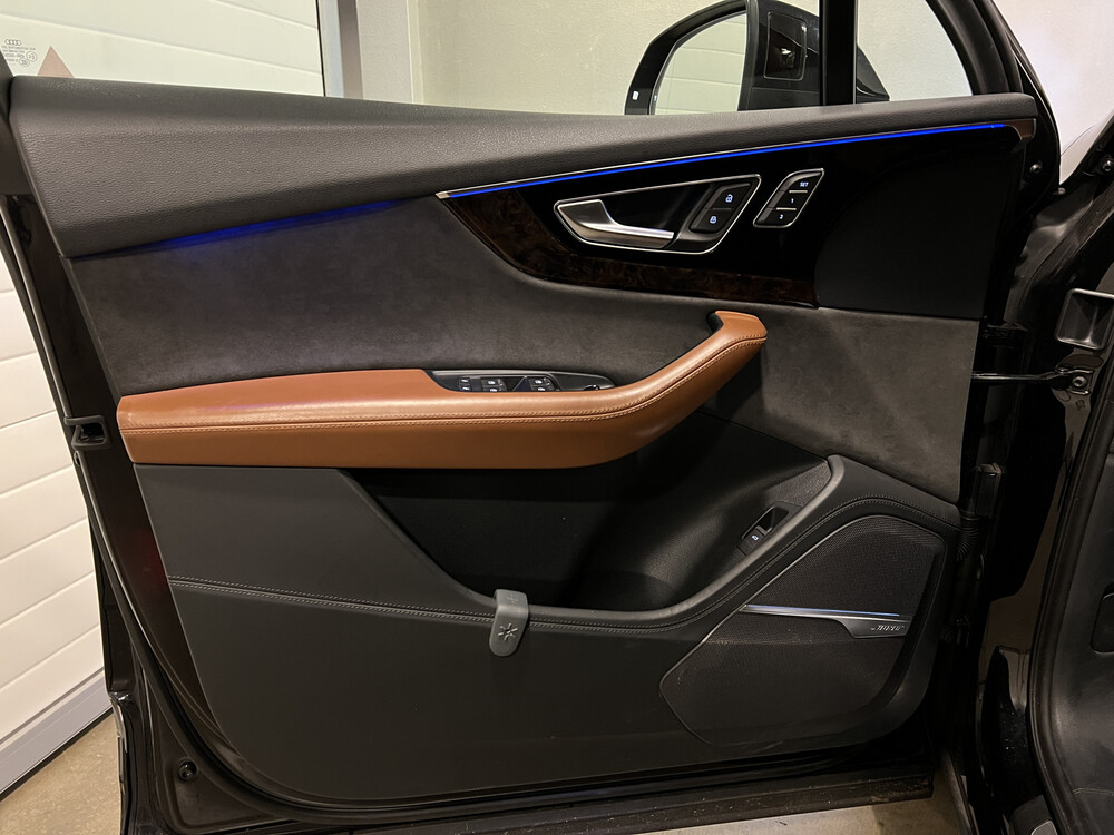 Audi Q7 3.0 TDI ultra Pro Line + Quattro 218PS -7 Personen- 2016, JL-383-T