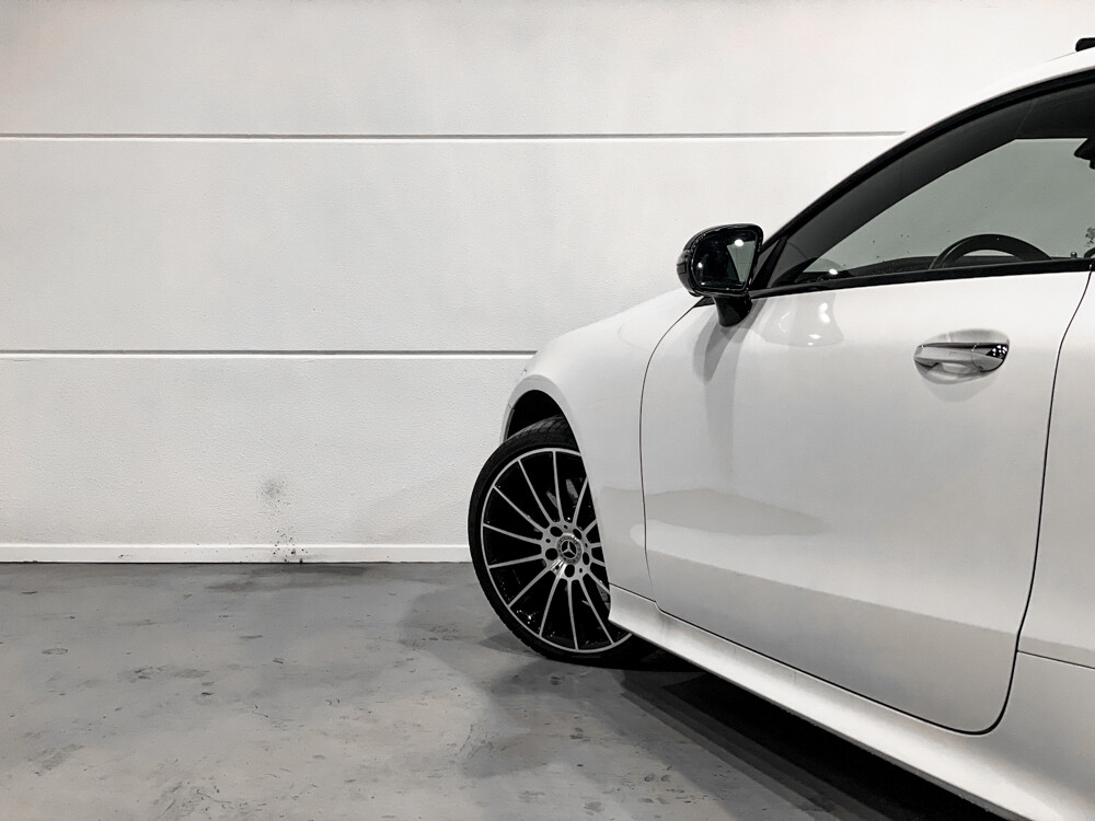 Mercedes-Benz E220d AMG Coupé NEUMODELL -Orig. NL- 194PS 2018 E-Klasse, SH-758-Z